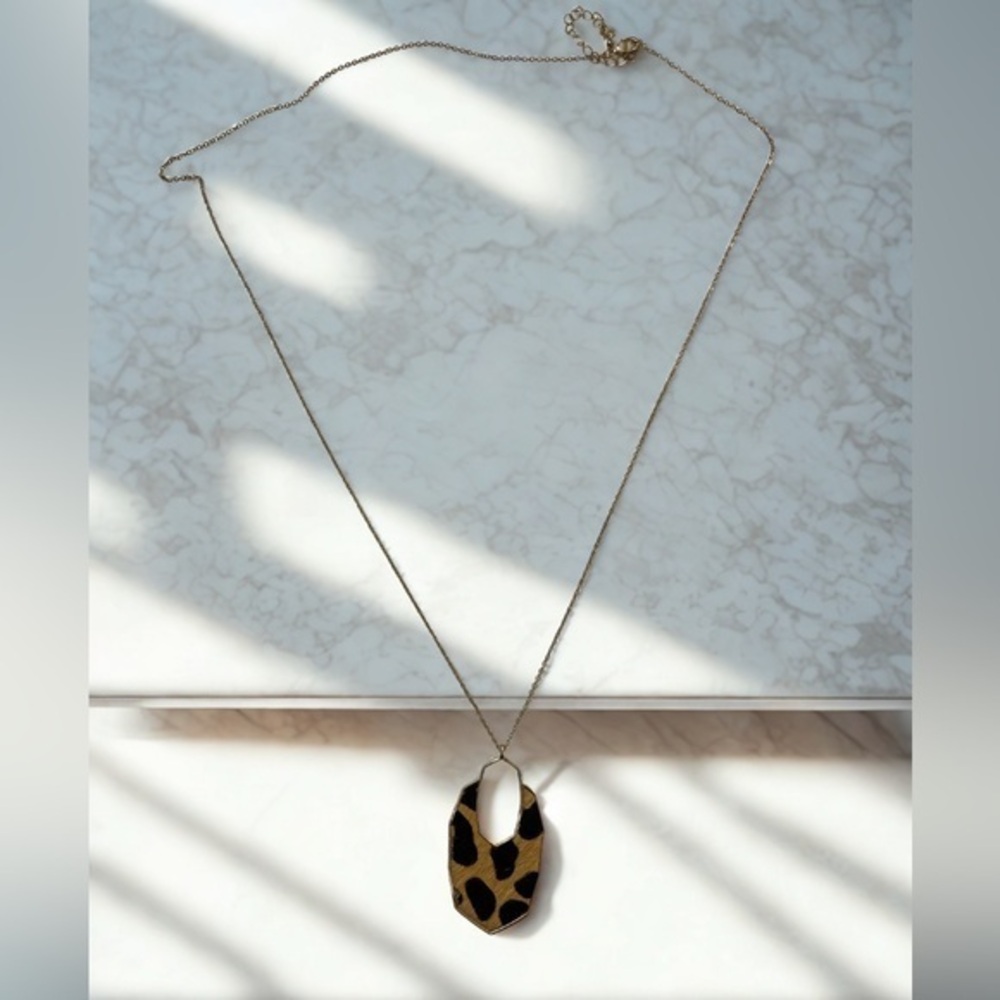 Vintage Cheetah Print Necklace